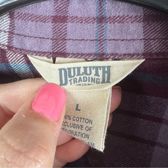 Duluth Trading Co Maroon Plaid Flannel Button Down Shirt Size Large - Picture 3 of 5
